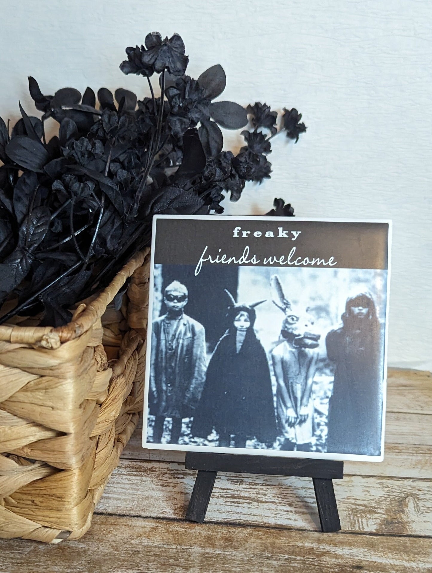 Easel Sign: Halloween, Freaky Friends