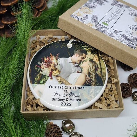Ornament Mr and Mrs, 1st Christmas Married, Husband and Wife, 1st Christmas as Mr and Mrs, Newlyweds - your photo and names