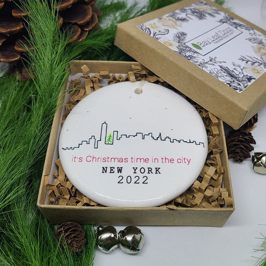 Ornament NY, New York, Christmas in New York, Christmas Time in the City - line drawn NY ornament
