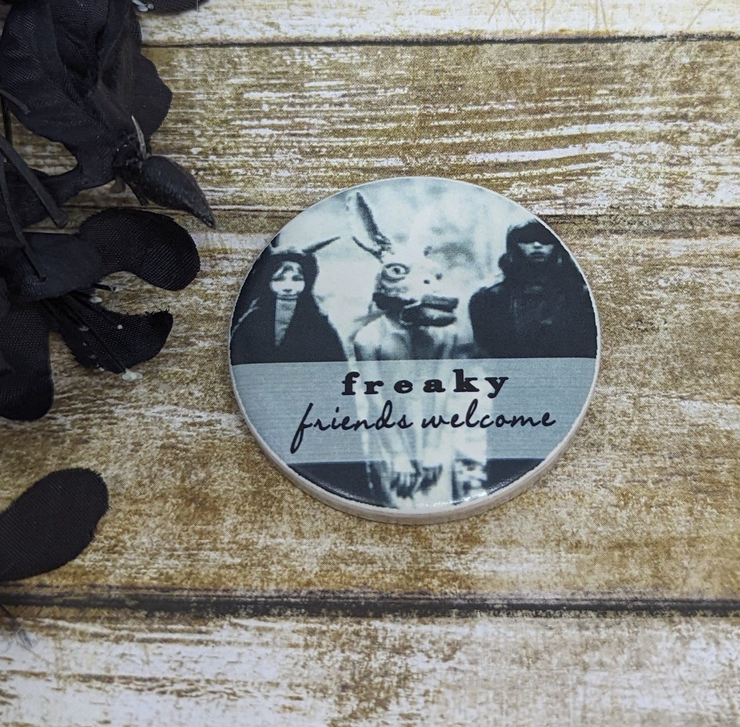 Sign: Halloween, Freaky Friends