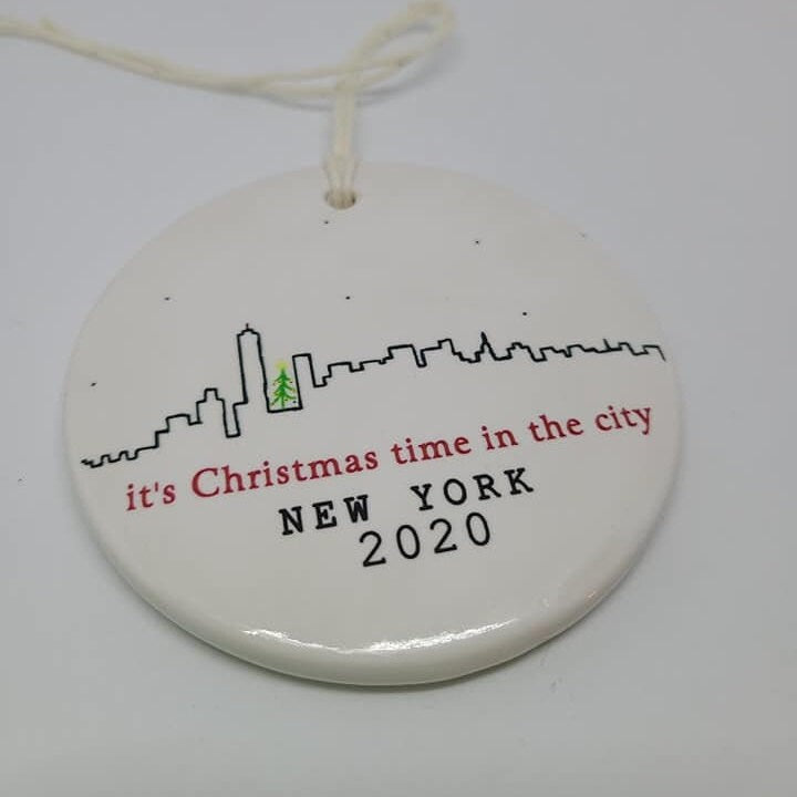 Ornament NY, New York, Christmas in New York, Christmas Time in the City - line drawn NY ornament